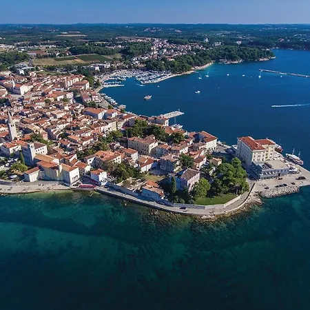 Beautiful In With Wifi Apartman Poreč