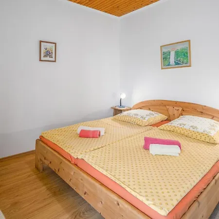 Appartement Beautiful In With Wifi